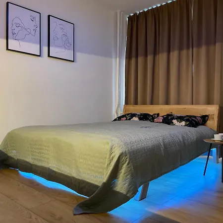 Ne-doma Apartman Chomutov